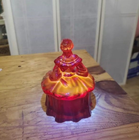 Vintage Mosser Amberina Colonial Glass Powder Box UV - Picture 8 of 8